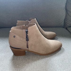 Simply Vera Booties